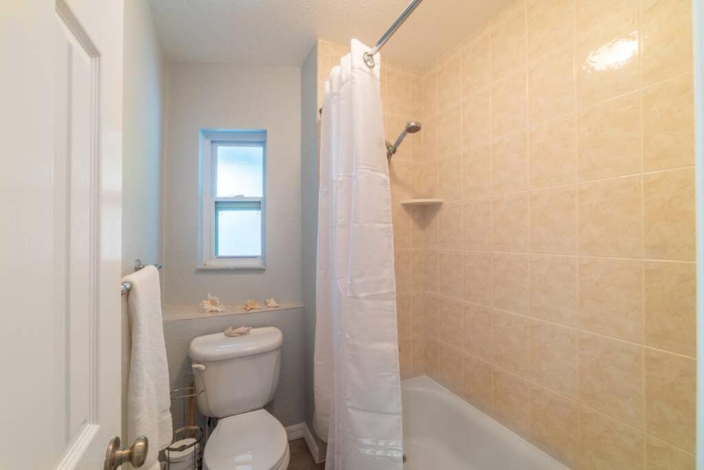 Ferienwohnung 102-Tiny Treasure-Waterfront With Heated Pool St. Pete Beach Exterior foto