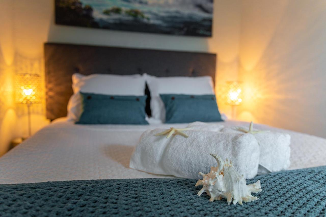Ferienwohnung 102-Tiny Treasure-Waterfront With Heated Pool St. Pete Beach Exterior foto