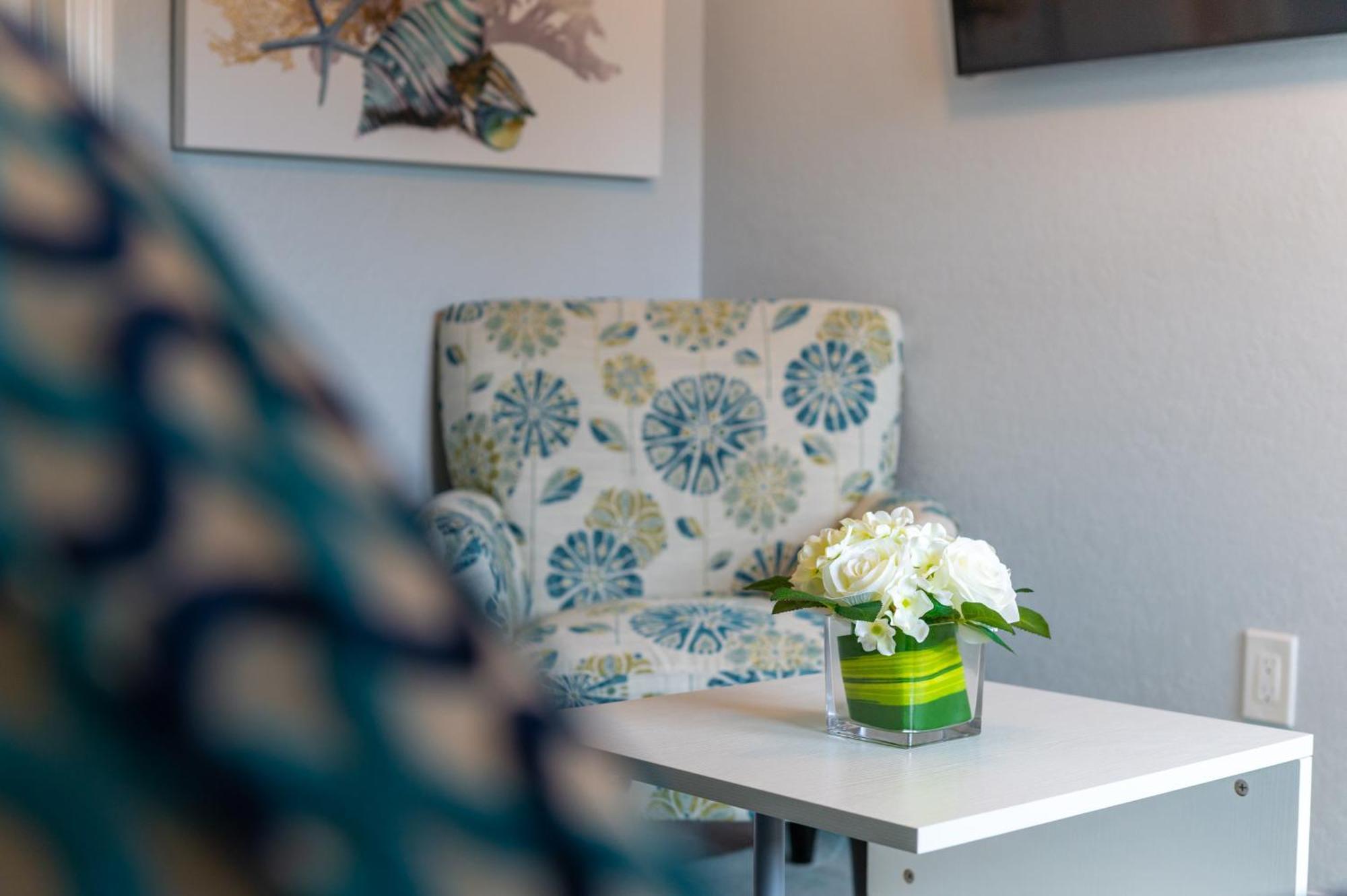 Ferienwohnung 102-Tiny Treasure-Waterfront With Heated Pool St. Pete Beach Exterior foto